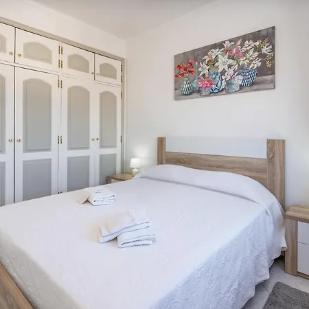 Casa de Férias Nogueiras Lagoa (Algarve)