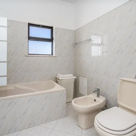 Nogueiras Casa de Férias Lagoa (Algarve)