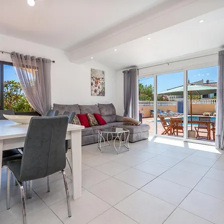 Casa de Férias Nogueiras *